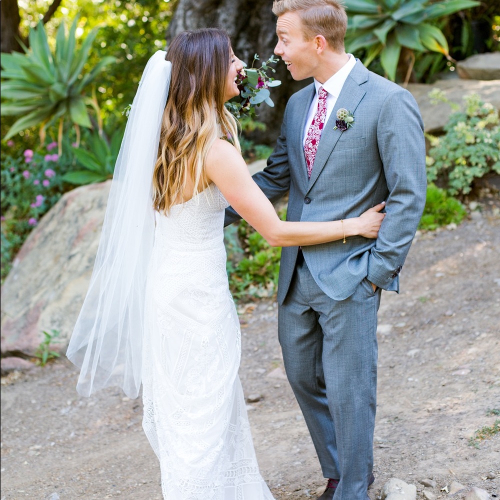 Simple wedding veil - Picture 2 of 2